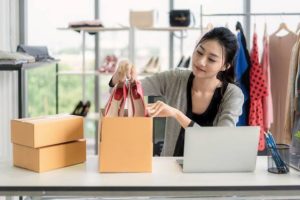 Understanding The Tricks Of Selling Things Online 